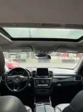 interiorFront
