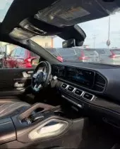 interiorFront