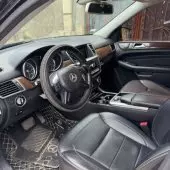 interiorFront