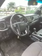 interiorFront