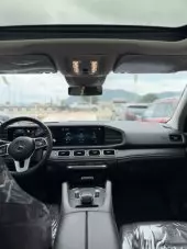 interiorFront