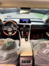 interiorFront