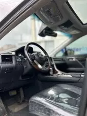 interiorFront