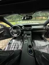 interiorFront
