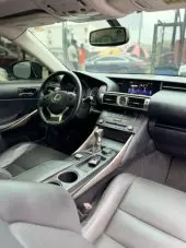 interiorFront