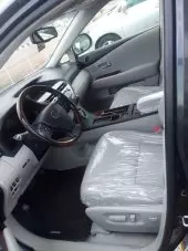 interiorFront