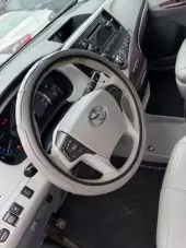 interiorFront