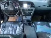 interiorFront