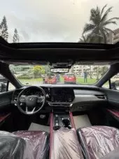 interiorFront