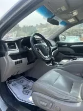 interiorFront