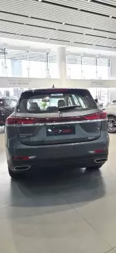 x7 back vi.jpeg
