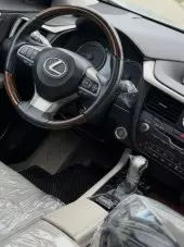 interiorFront