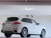 car Right Back