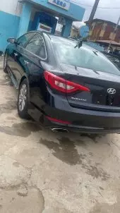 car Right Back
