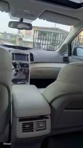 interiorFront