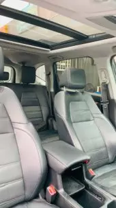interiorFront