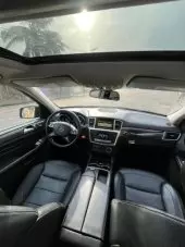 interiorFront
