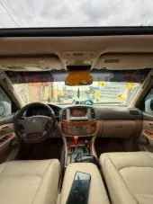 interiorFront