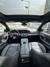 interiorFront