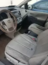 interiorFront
