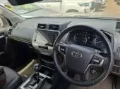 interiorFront