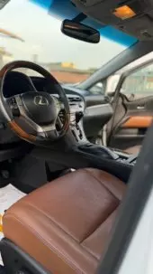 interiorFront