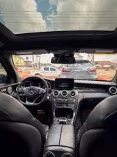 interiorFront