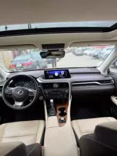 interiorFront