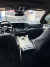 interiorFront