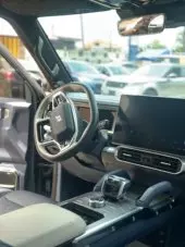 interiorFront