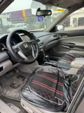 interiorFront