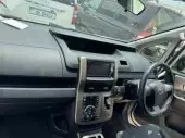 interiorFront