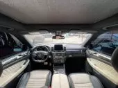 interiorFront