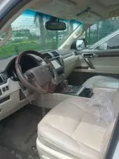 interiorFront