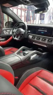 interiorFront