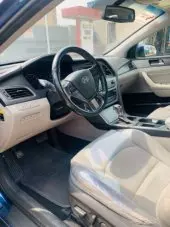 interiorFront