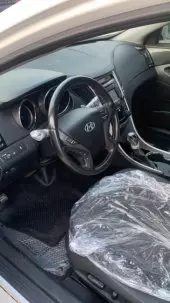 interiorFront