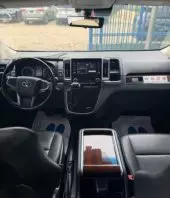 interiorFront