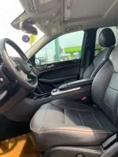 interiorFront