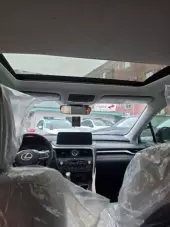 interiorFront