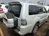 car Right Back