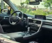 interiorFront
