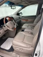 interiorFront