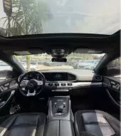 interiorFront