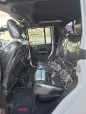 interiorBack
