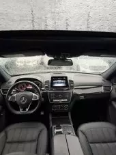 interiorFront