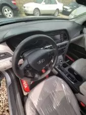 interiorFront