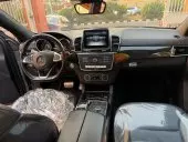 car Right Back