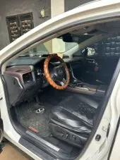 interiorFront