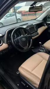 interiorFront